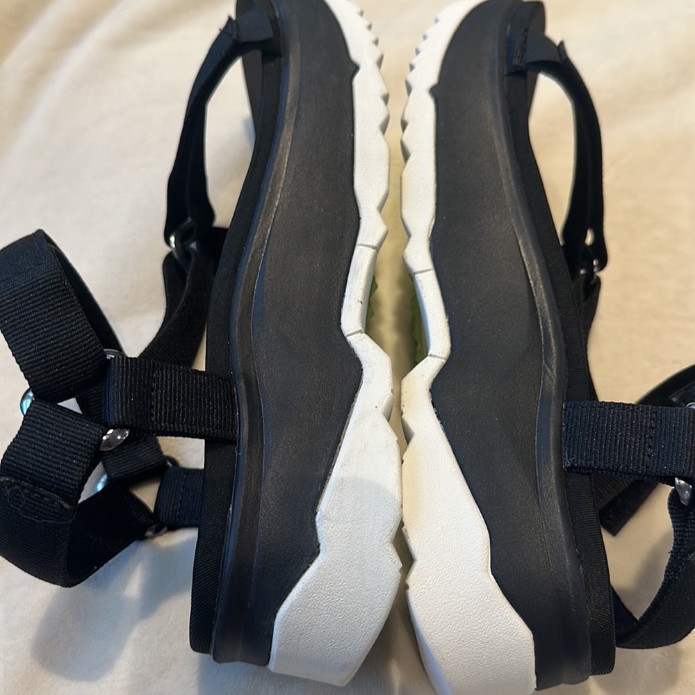 Teva sandals - Picture 5 of 6